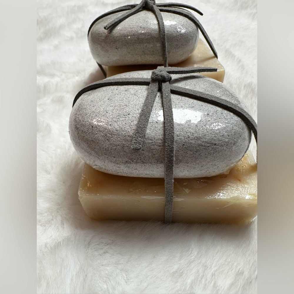 Modern Gray Stone and Soap set - Picture 3 of 3